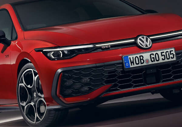 VW『ゴルフGTI』改良新型、6速MT廃止でDSGのみに…米国発表