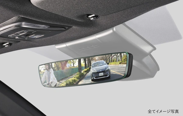 取り付け約10秒、カーメイトが『カローラクロス』『メルセデスベンツ』各車純正ミラー専用設計の「ワイドリアビューミラー」を発売