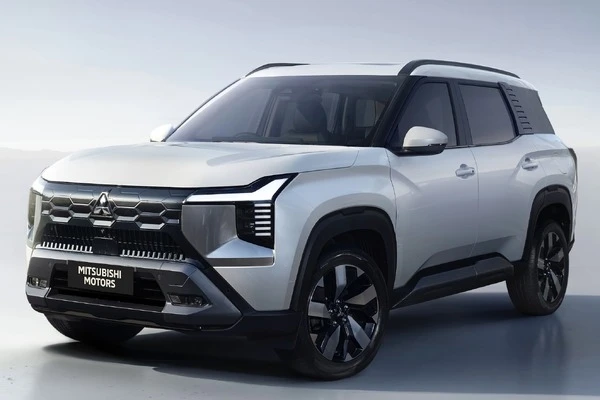 三菱の新型SUV『デスティネーター』、最高の安全性評価…ASEAN NCAP