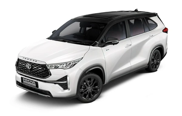 トヨタのミニバン『イノーバ ハイクロス』、ブラックアクセントの限定車をインド発表