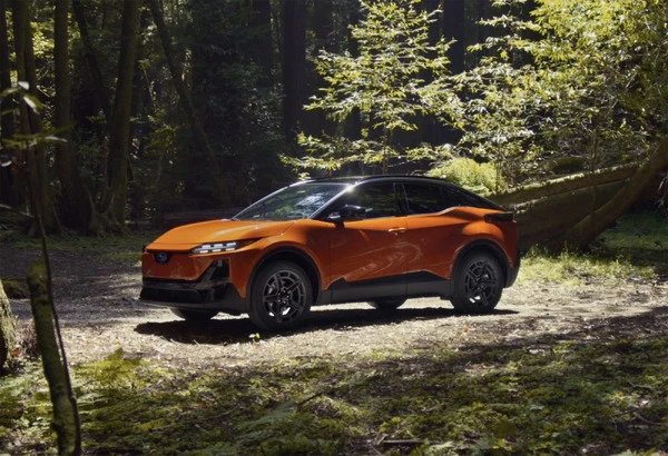 スバルが小型クロスオーバーEV『アンチャーテッド』を発表…土曜ニュースランキング