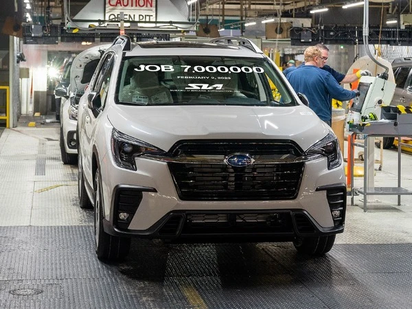 トランプ米政権、現地生産車の部品関税の負担軽減措置を発表［新聞ウォッチ］