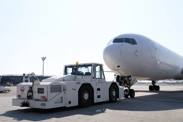 ダイナミックマップとJAL、航空機「プッシュバック」支援システムの実証開始…3次元地図データ活用