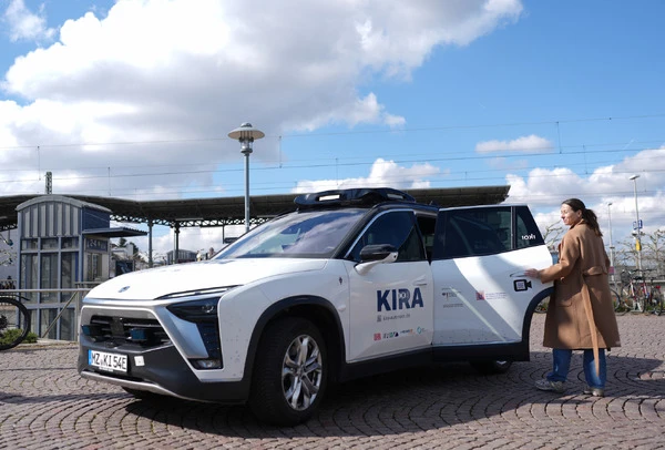 ドイツ初のレベル4の自動運転シャトル、サービス開始