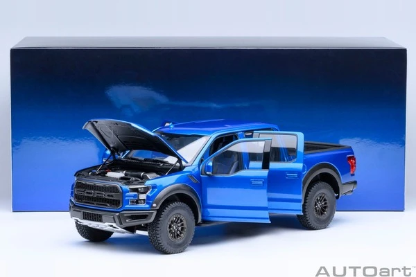 450馬力の高性能ピックアップトラック、フォード F-150 ラプター スーパークルーを精密に再現…AUTOart製