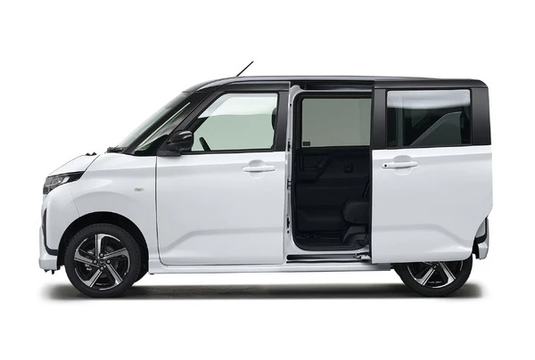 「待ってたぞダイハツ！」待望の新型『ムーヴ』、130万円台からの価格にも驚きの声