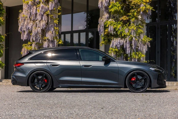ABT、新型アウディ『S5アバント』を440馬力に強化！ チューニングパッケージ発表