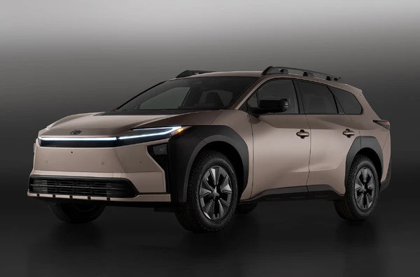 「ごつくてカッコいい！」トヨタの新型SUV『bZ4Xツーリング』にアウトドアファンも注目