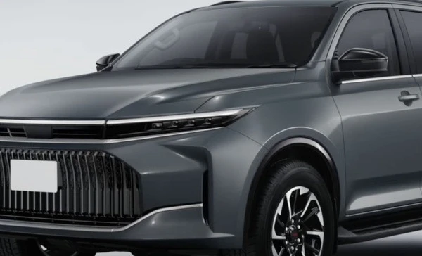 日本発売も期待！ トヨタの7人乗り高級SUV『フォーチュナー』スタイリッシュな次期デザインを大予想