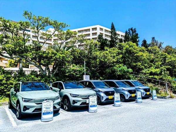 沖縄のリゾートホテルでEVカーシェア開始、スマホで全手続き　那覇周辺の渋滞解消へ