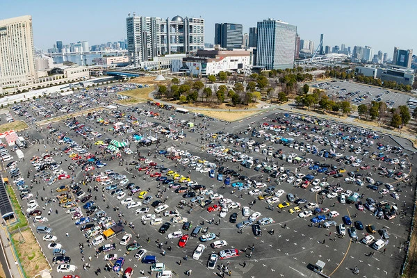 全国から痛車1000台が集結、コスプレイヤーとクルマの“併せ”も　10月18日