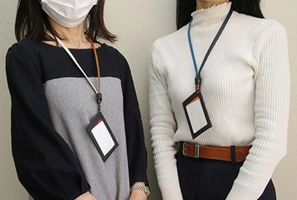 豊田合成、自動車部品の革端材を活用…IDカードケースとストラップを共同開発