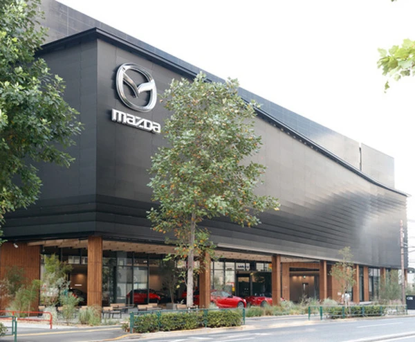 マツダ、国内販売20万台目指し構造変革へ…都市圏戦略で新世代店舗を展開
