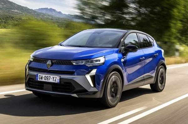 ルノー『キャプチャー』改良新型、日本にない「1.8リットルHV」英国に登場