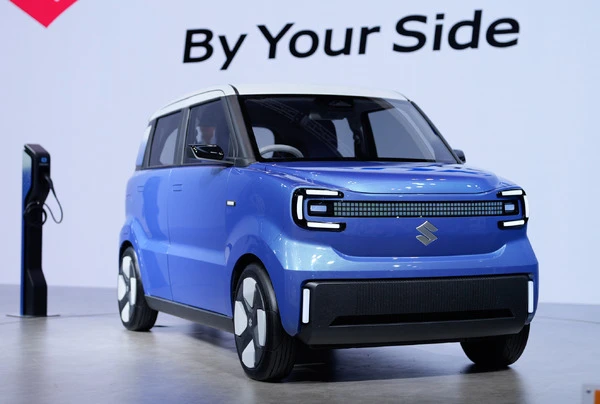 軽メーカーの意地！スズキが軽EVに本格参入へ、『Vision e-Sky』詳細をチェック！…ジャパンモビリティショー2025