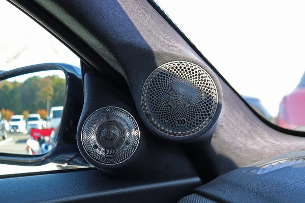 カーオーディオ配線で起こる“車両火災”のリスク!? 防ぐカギはプロの配線術にあった［音の専門店が頼りになる理由］