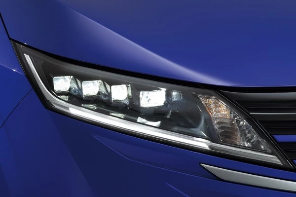 日産『ノートオーラ』など5車種783台をリコール…光軸が保安基準を満たさない