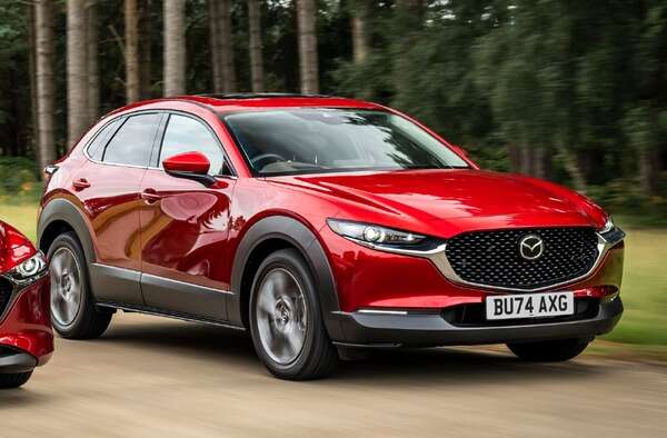 マツダ『CX-30』、2.5Lエンジンを新搭載　英国2025年モデルの進化は