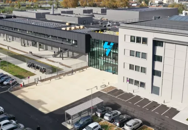 ステランティスの燃料電池事業撤退、子会社シンビオが対応発表…大型車向け燃料電池に活路