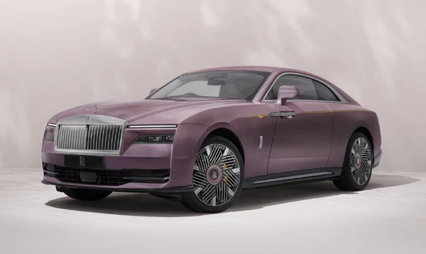 ロールスロイス初のEV『スペクター』、春をテーマに「プリマヴェーラ」発表…桜の花を表現