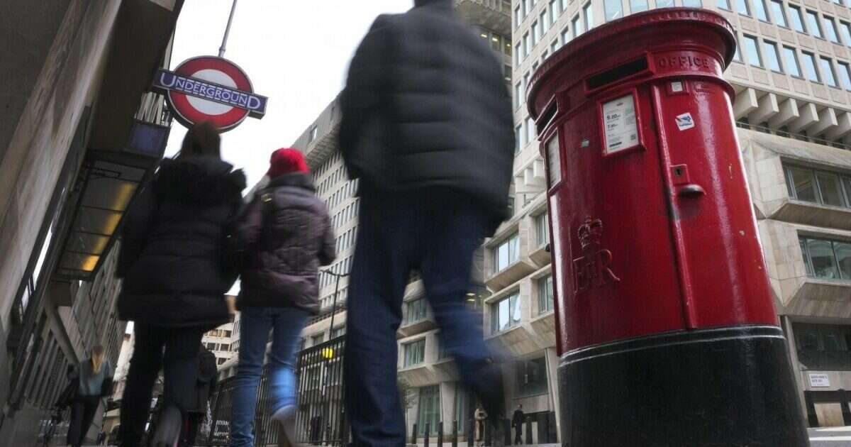 Royal Mail venduta a un miliardario ceco per 3,6 miliardi di sterline: resta l’obbligo di consegna 6 giorni su 7