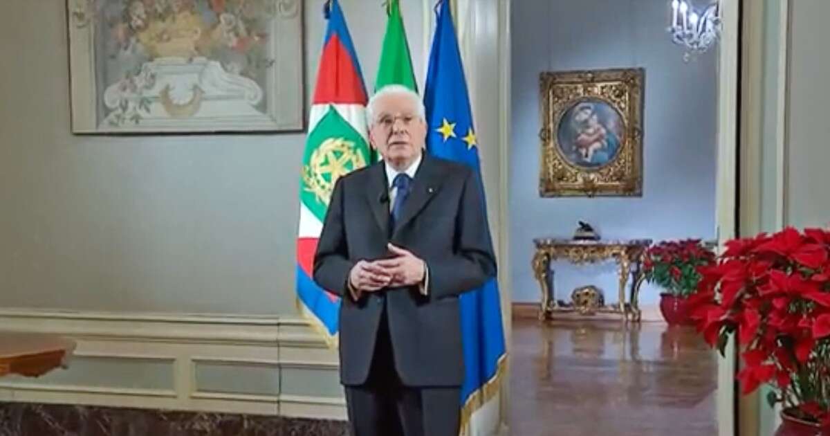 Dall’urgenza della pace allo scandalo dei femminicidi: il video integrale del discorso di fine anno di Mattarella