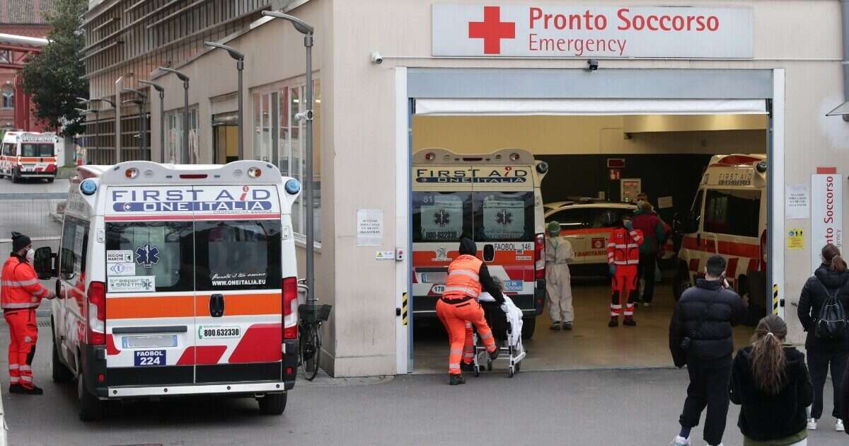 Va al pronto soccorso di Avola con dolori allo stomaco, il foglio di uscita: “Dimesso paziente scassamaroni”. Aperta procedura disciplinare