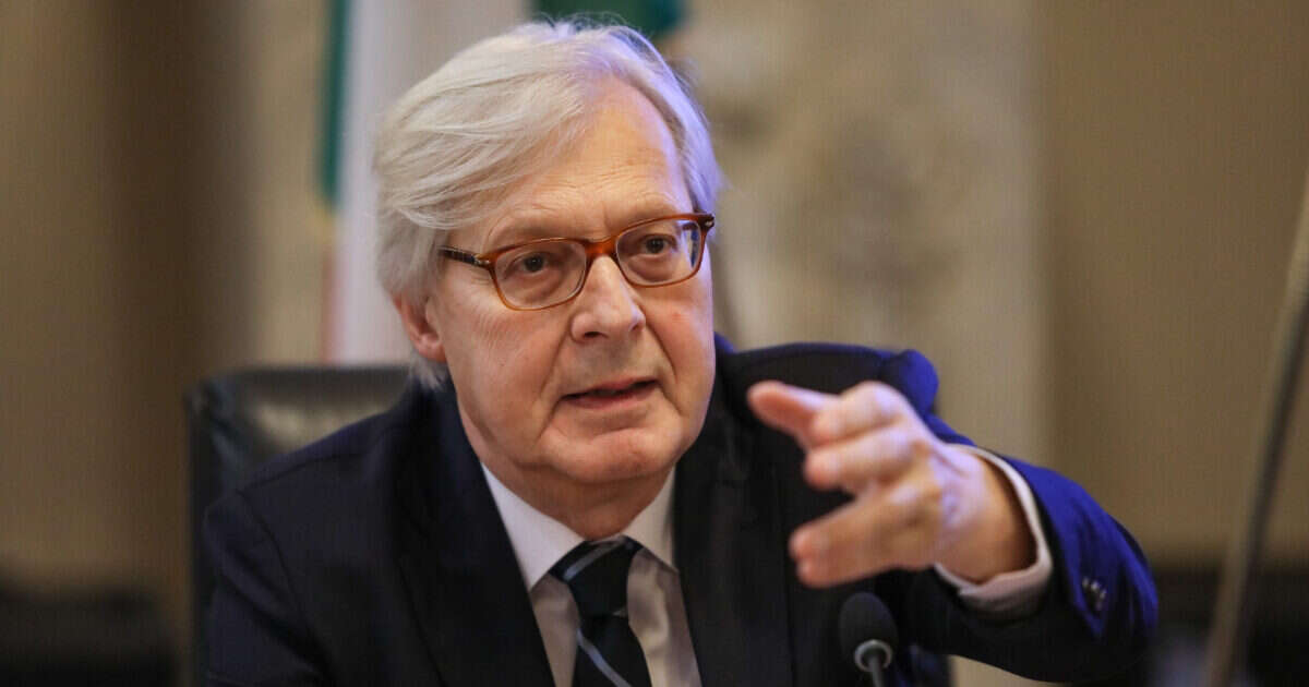 Vittorio Sgarbi non è più l’assessore alla Bellezza del comune di Viterbo. Le dimissioni per “troppi impegni”