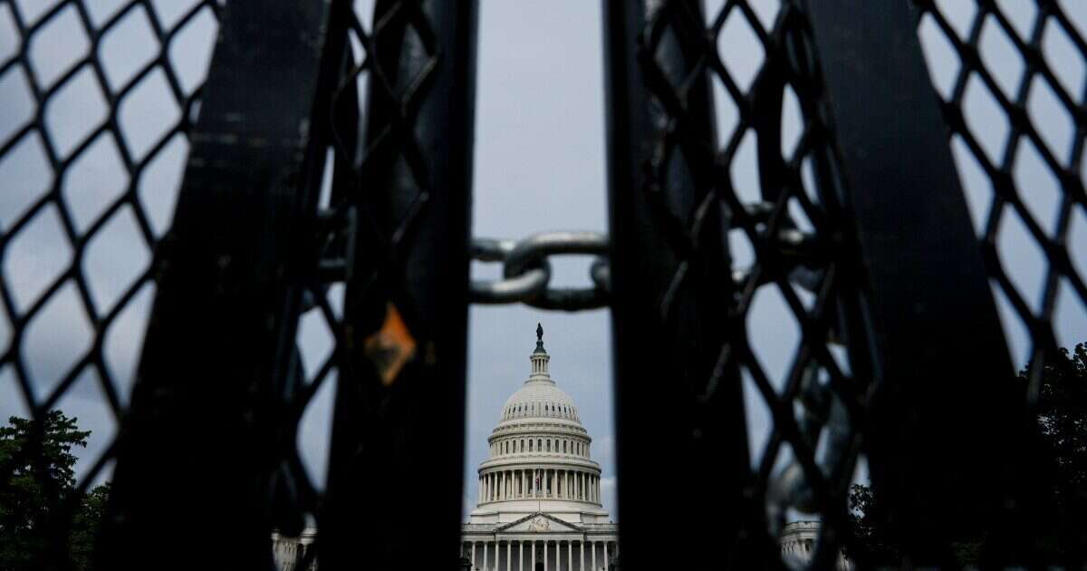 Netanyahu al Congresso Usa: disertano Harris, Pelosi e decine di parlamentari dem. In migliaia manifestano per la Palestina