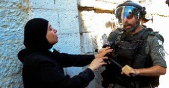 Raid israeliani su Gaza dopo gli scontri a Gerusalemme e i palloni incendiari dalla Striscia. Esercito: “Pronti a ogni scenario”