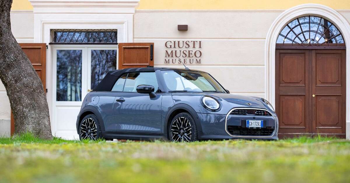 Mini Cooper Cabrio, la prova de Il Fatto.it – Il fascino senza tempo della capote in tela – FOTO