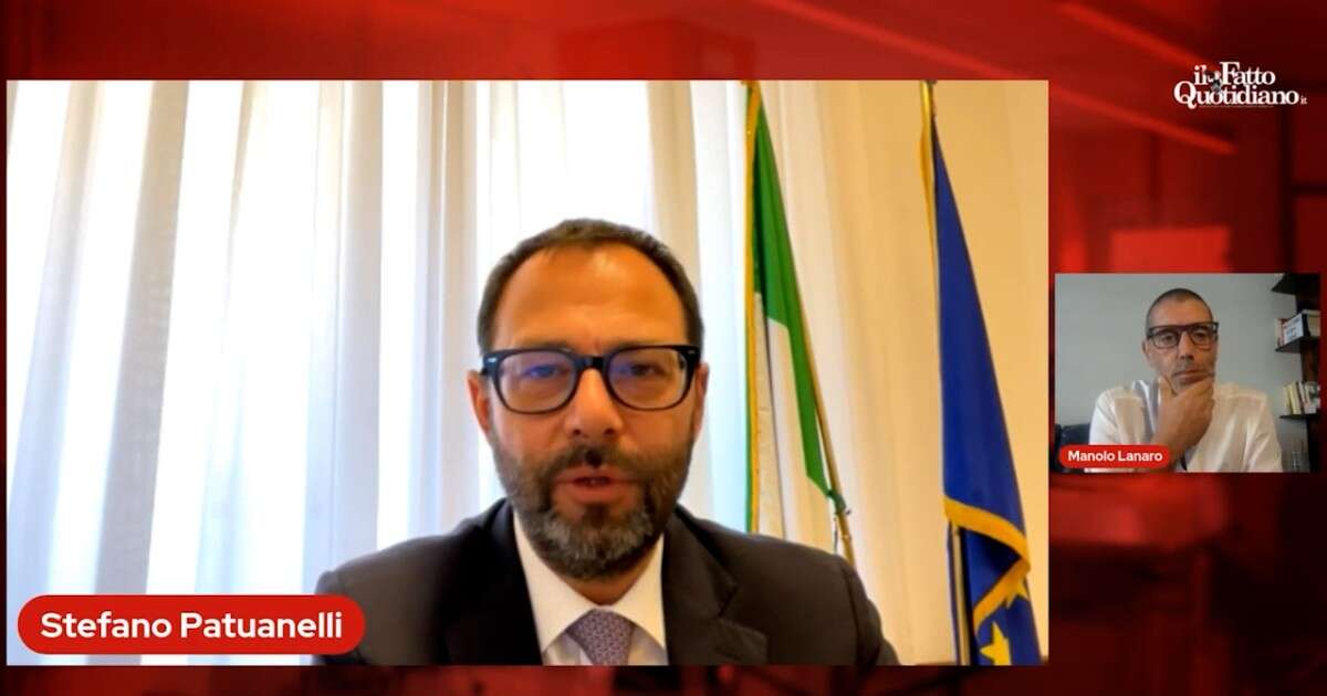 Patuanelli (M5s): “La regola del doppio mandato deve rimanere per i parlamentari, ma poi possono farsi eleggere sul territorio”