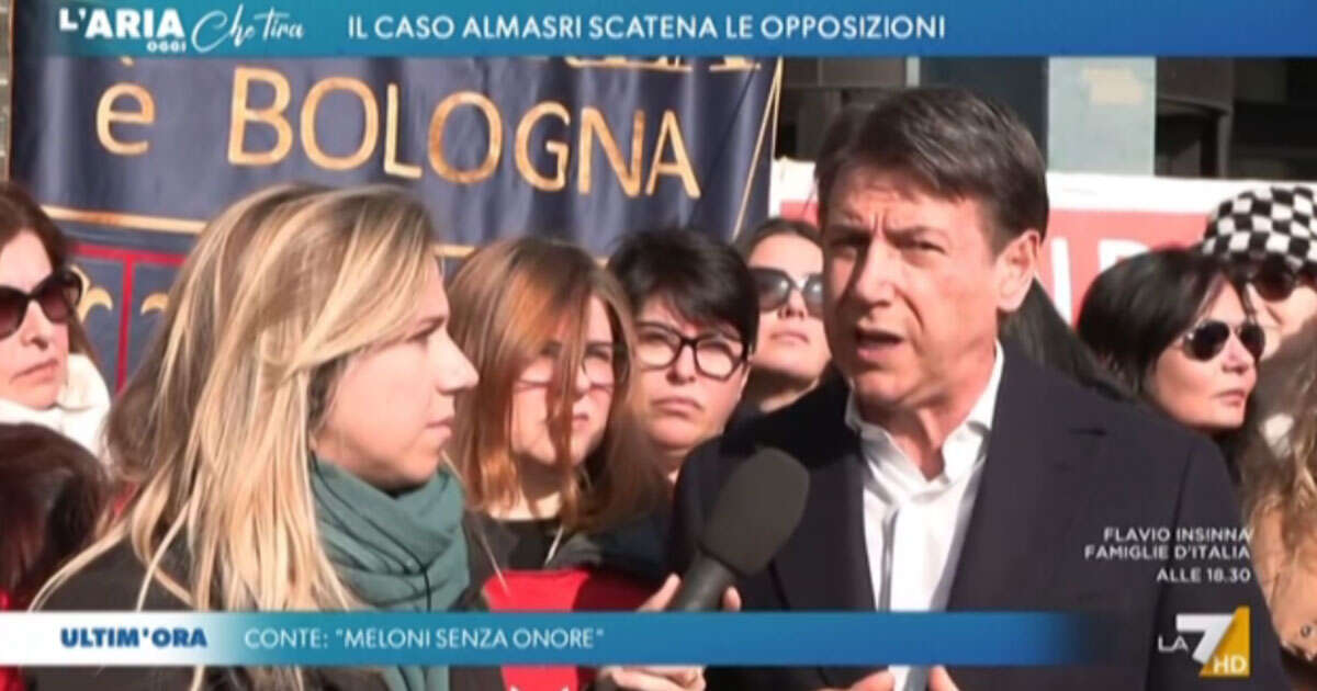 Gaza, Conte a La7: “Se fossi premier, direi a Trump di rimangiarsi la sua fesseria. Meloni non lo farà, va negli Usa solo per i bacetti”