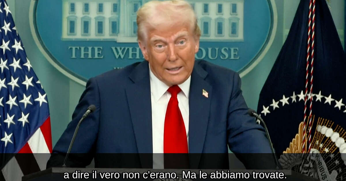 Incidente aereo a Washington, le parole di Trump che incolpa Biden e Obama: “Così hanno ridotto i livelli di sicurezza”