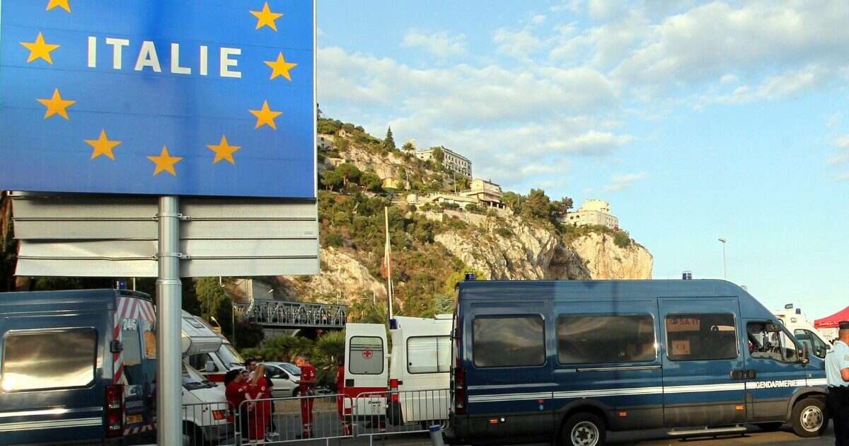 Traffico di migranti a Milano, sette in carcere. Violenze e autisti di autobus corrotti per portare gli irregolari in Svizzera e Francia