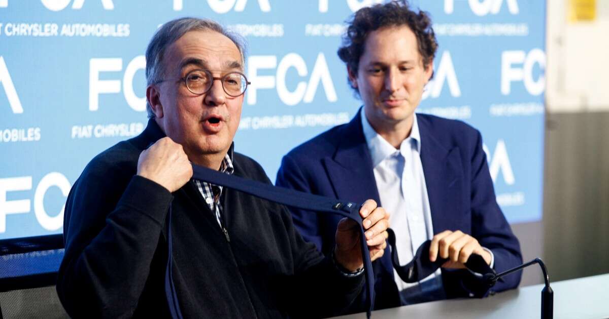 Stellantis, perché Elkann corteggia Trump? La lezione di Marchionne, la cassaforte Jeep da salvare e la piazza Usa in crisi: i motivi del flirt