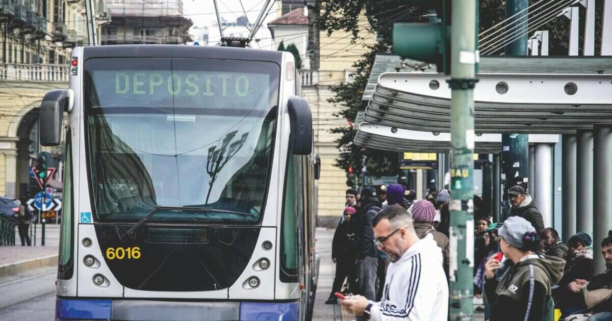 Sciopero dei trasporti del 13 dicembre: le fasce di garanzia. Cosa succede a metro e bus a Milano e Roma