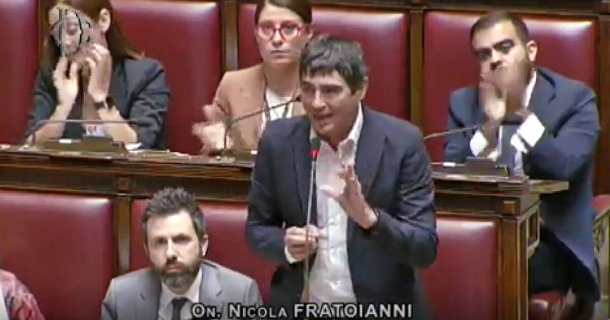 Fratoianni: “Ennesima operazione militare del criminale Netanyahu, Tajani venga a riferire in Aula”