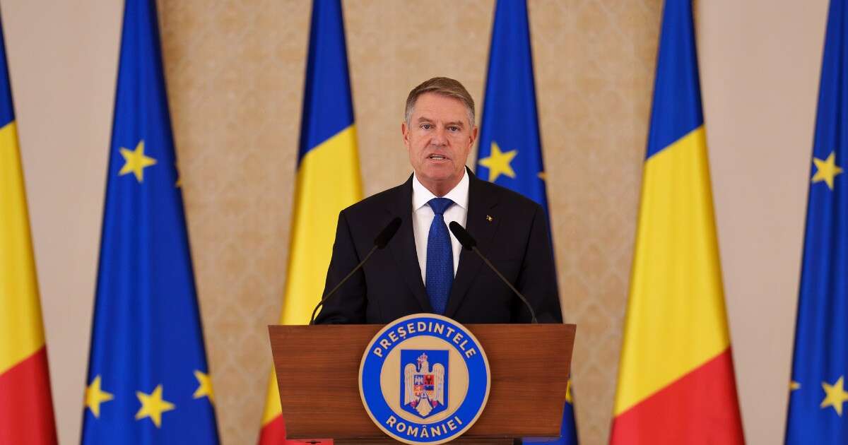 Romania, si è dimesso il presidente ad interim Klaus Iohannis: le opposizioni avevano raccolto firme per la sua sospensione