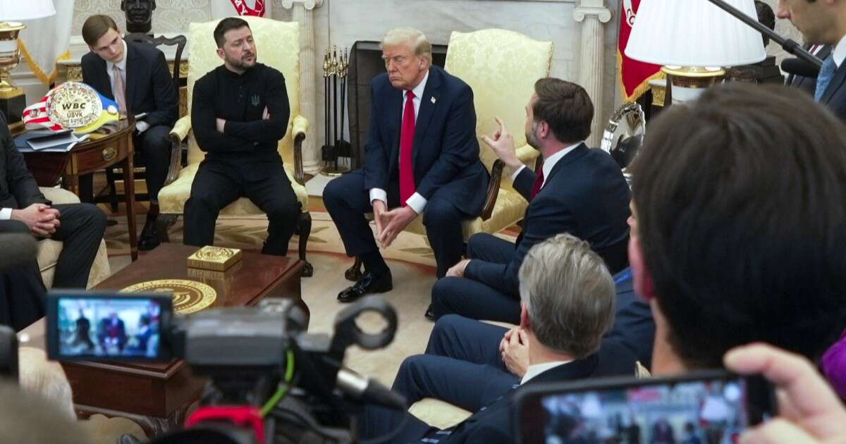 Trump-Vance-Zelensky, ecco la trascrizione dello scontro nello Studio Ovale: “La gente muore”. “Tu irrispettoso, hai mai detto grazie?”. “Giochi con la Terza Guerra mondiale”