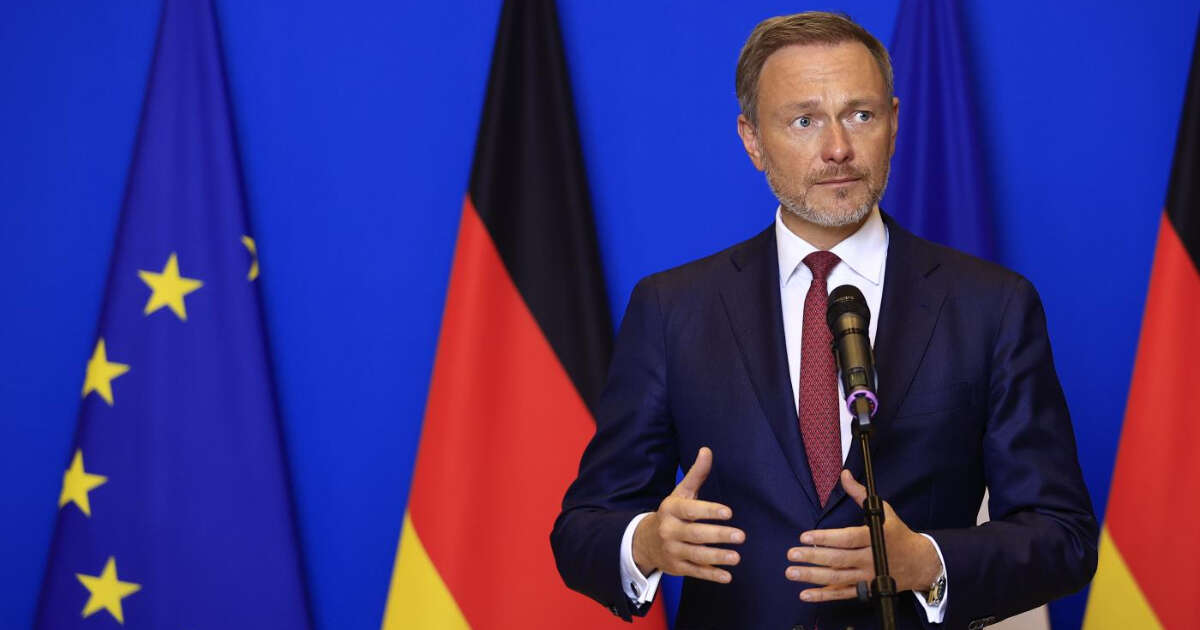 L’aut aut del ministro tedesco Lindner: “Se vogliamo dare i soldi all’Ucraina dobbiamo ridurre spesa sociale e sussidi in patria”