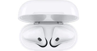 Apple AirPods 2, auricolari wireless su Amazon con uno sconto del 22%