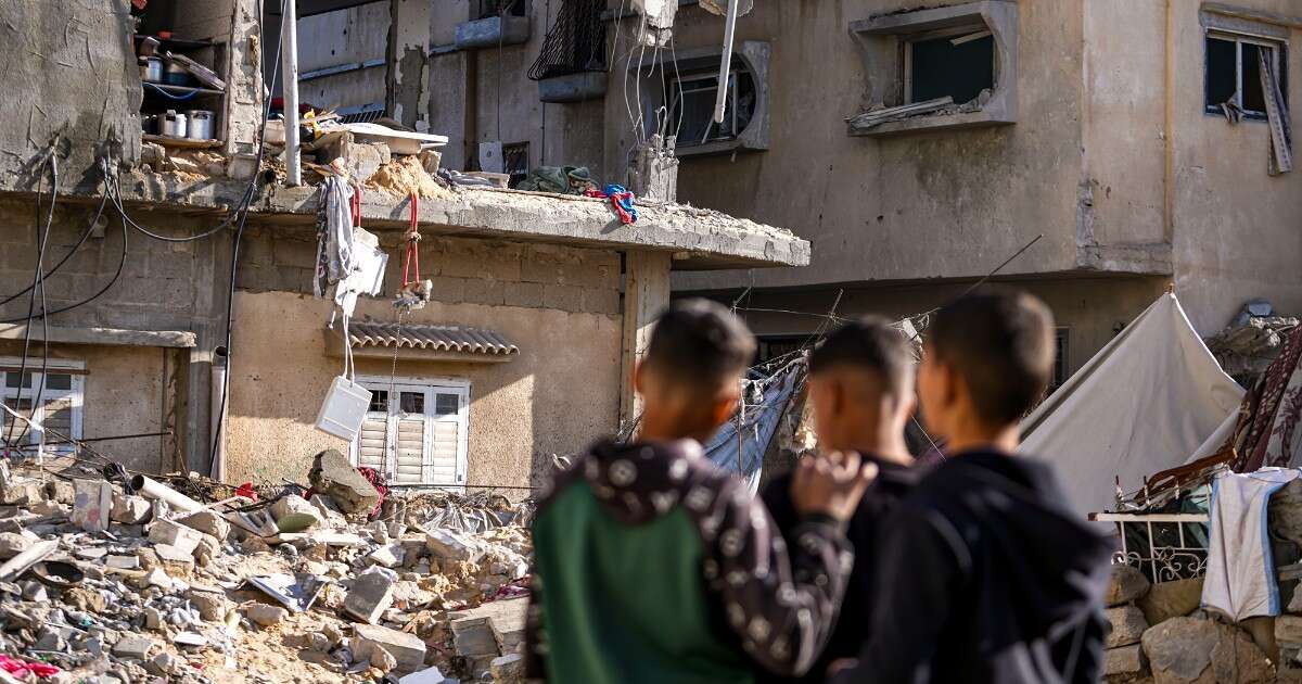 Lancet: “A Gaza morti sottostimate, sono più di 70mila”. Camera Usa sanziona la Corte de L’Aia per il mandato d’arresto contro Netanyahu