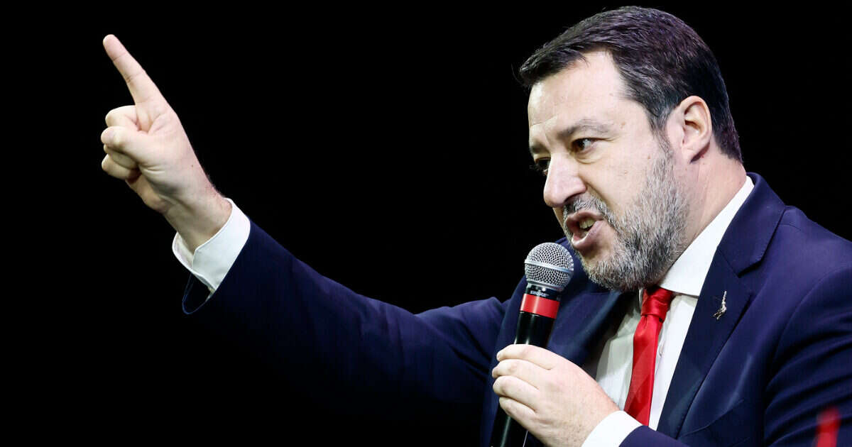 Salvini riapre le voci di rimpasto: “Io al Viminale? Ne parlerò con Piantedosi e Meloni”. Fazzolari chiude: “Non è all’ordine del giorno”