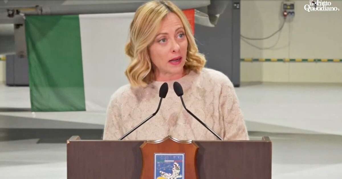 Meloni: “Chi si riempie la bocca della parola pace non ricorda che viene garantita dai nostri militari. Spese per la difesa utili per il nostro benessere”