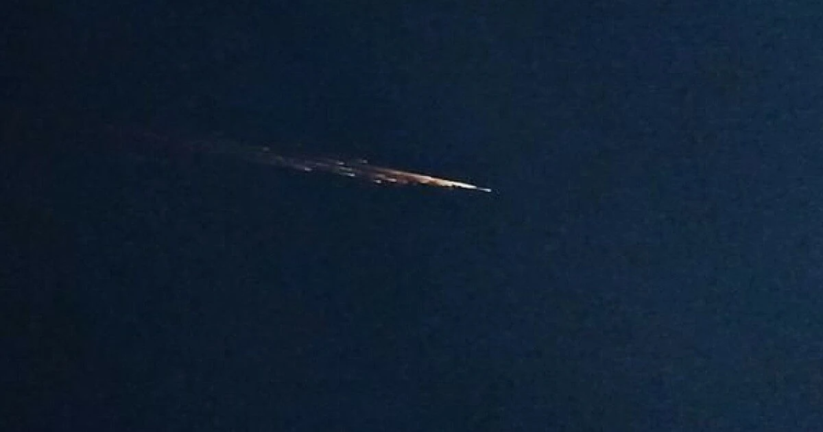 Un scia di fuoco nei cieli della California, nessun mistero sulla natura del bolide