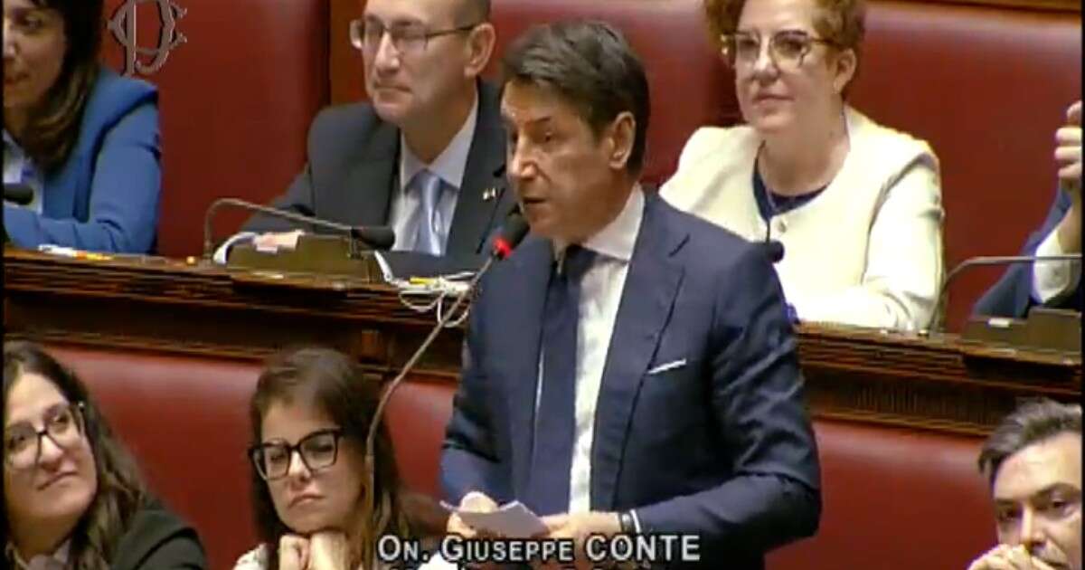 Conte replica a Santanchè: “Lei ha detto che noi odiamo la ricchezza, sono baggianate. Noi odiamo e contrastiamo la disonestà”