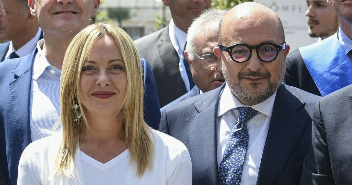 Caso Boccia, Meloni: “Non ha avuto documenti riservati del G7, garantisce Sangiuliano”. Ma lei posta alcuni atti del vertice su Instagram