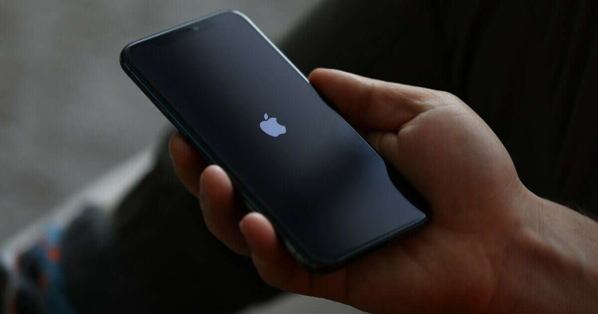 iPhone ricondizionati, l’imprenditore: “Ho investito un milione e ReFurbed mi ostacola e favorisce altri. Ho dovuto licenziare 7 persone”