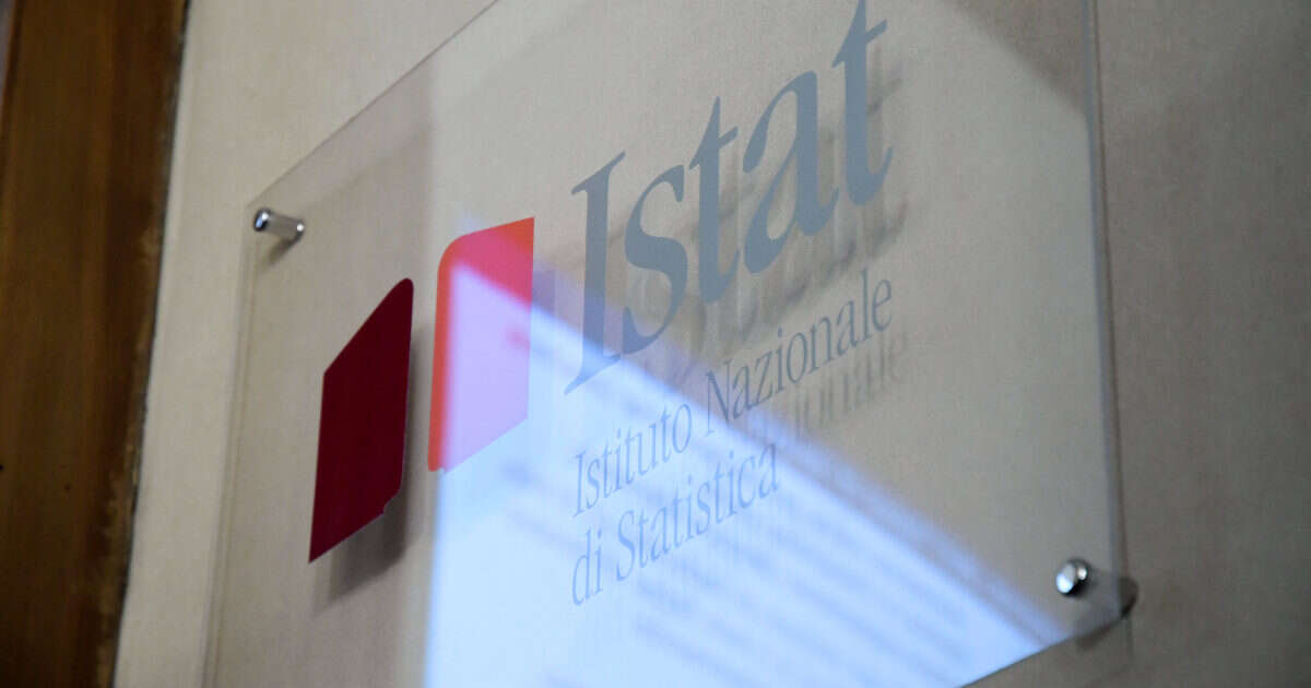 Istat migliora le stime sui conti: il debito/pil 2023 scende al 134,6% e il deficit al 7,2%. Il governo aggiorna il Piano strutturale di bilancio